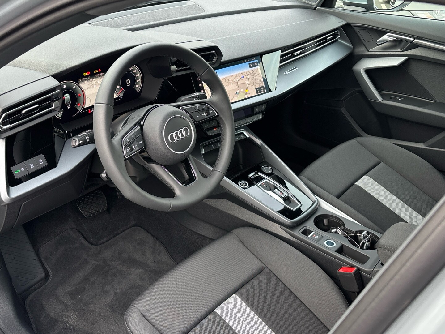 Bild über Audi A3 Sportback TDI S tronic - für weitere Informationen kontaktieren Sie den Audi Partner