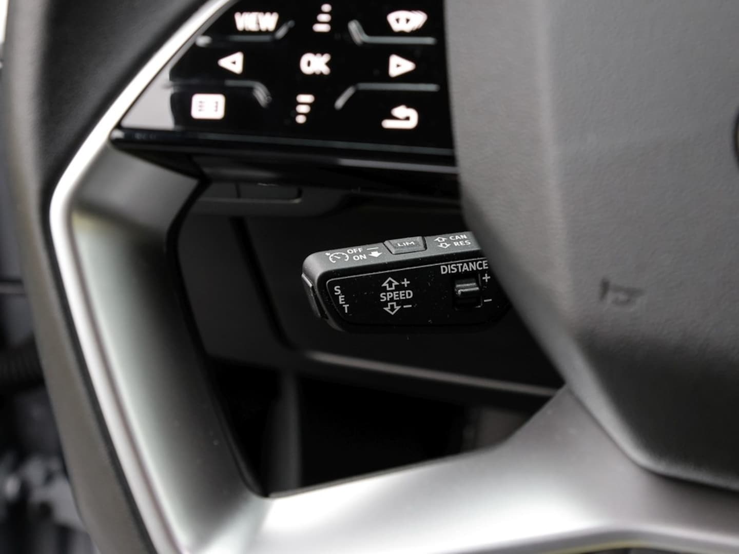 Bild über Audi Q4 e-tron 40 e-tron - für weitere Informationen kontaktieren Sie den Audi Partner