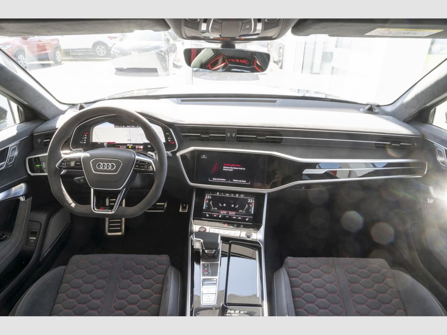 Bild über Audi RS 6 Avant performance quattro tiptronic - für weitere Informationen kontaktieren Sie den Audi Partner