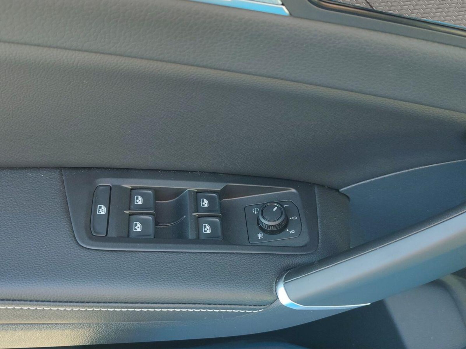 Volkswagen Touran – Bild 12