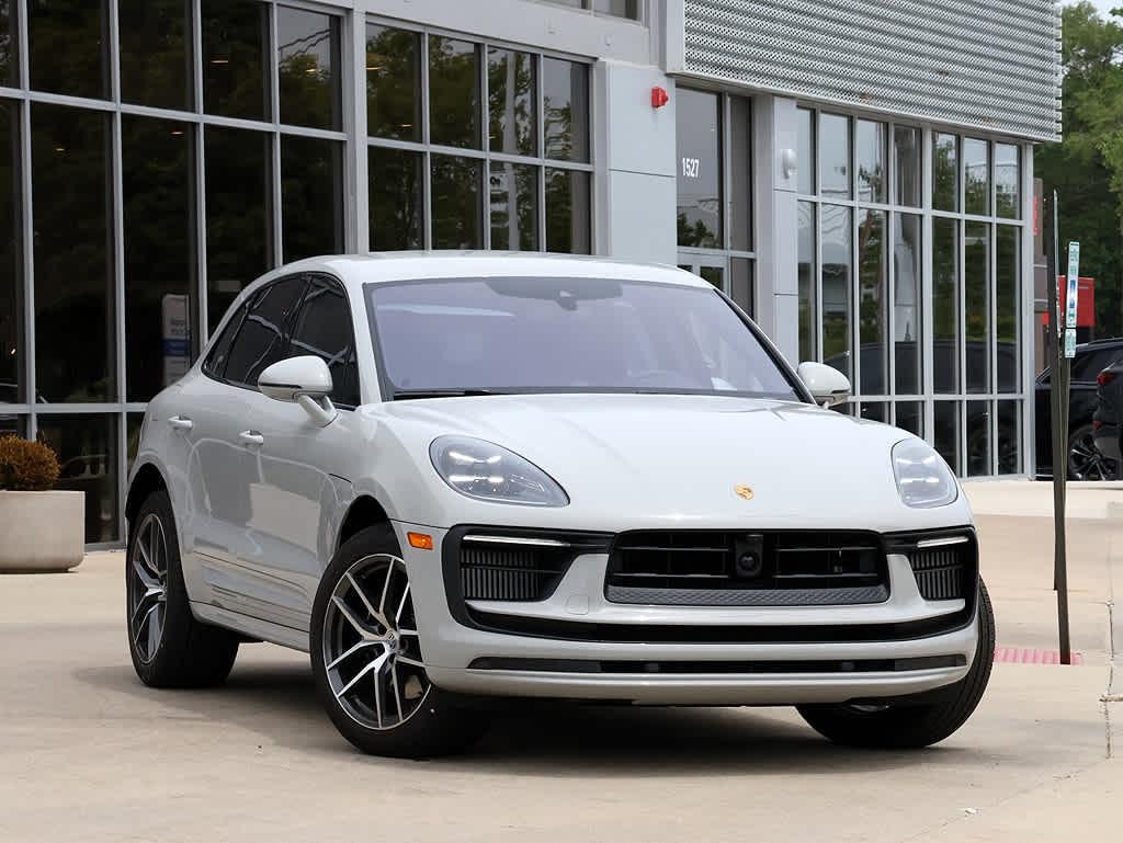 2026 Porsche Macan's photo