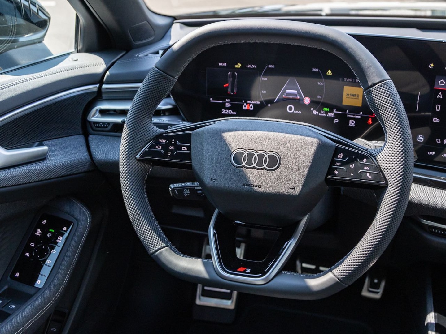 Bild über Audi A5 Avant TDI quattro 150 kW S tronic - für weitere Informationen kontaktieren Sie den Audi Partner