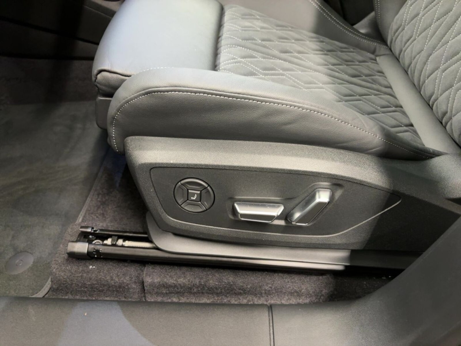 Audi Q6 Sportback e-tron – Bild 16