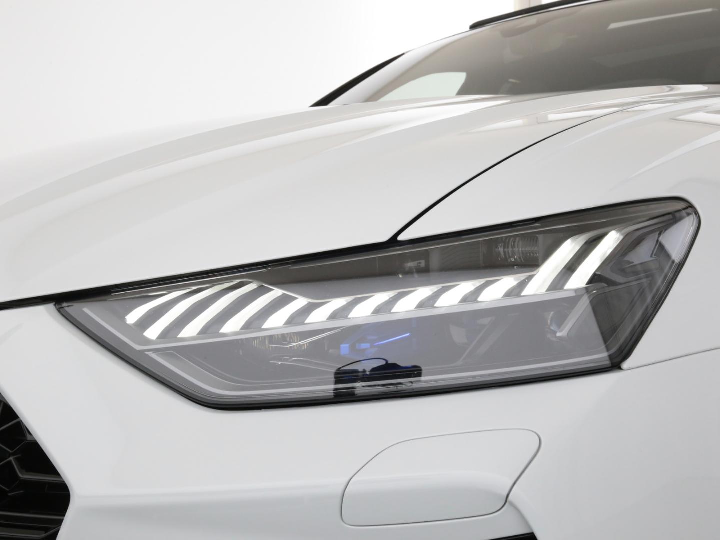 Image about Audi RS 6 Avant performance TFSI quattro tiptronic