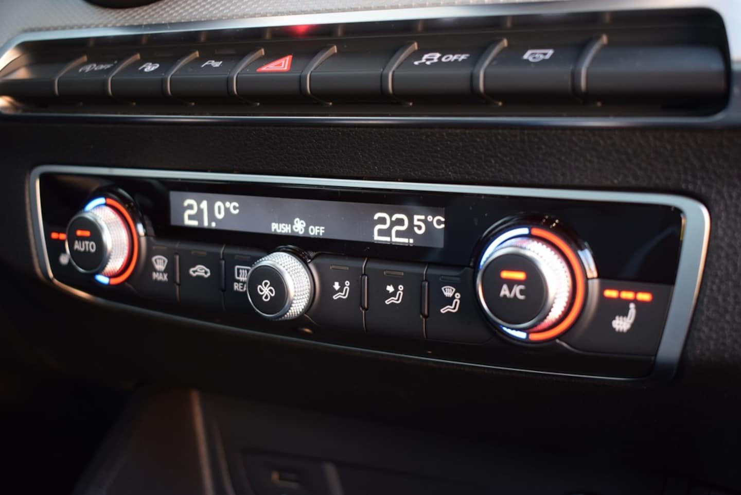 Bild über Audi Q2 S line 35 TFSI S tronic - für weitere Informationen kontaktieren Sie den Audi Partner