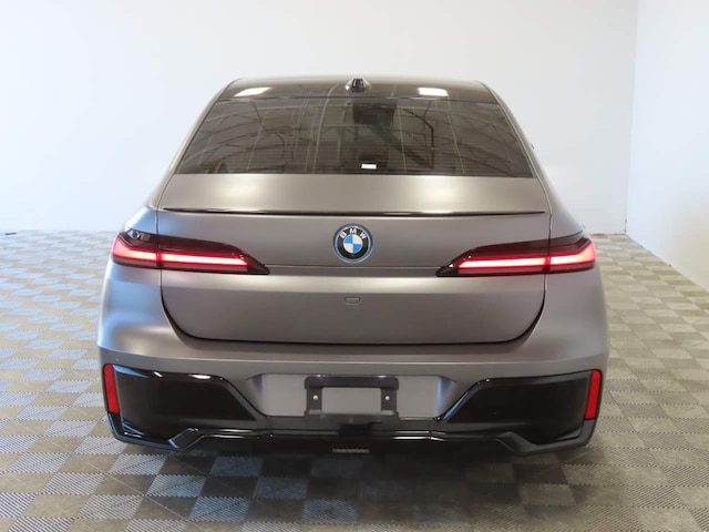 2024 BMW i7