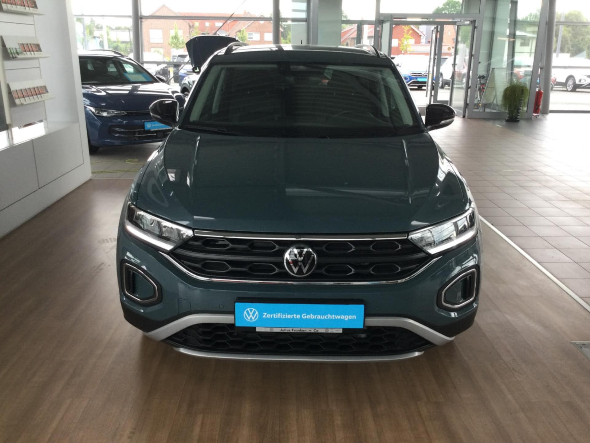 Volkswagen T-Roc Life