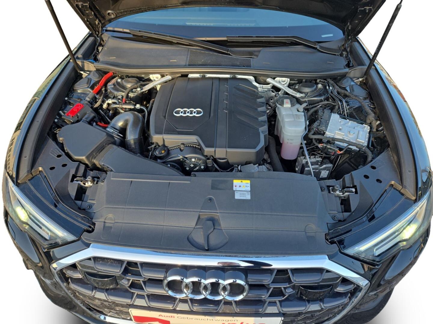 Bild über Audi A6 Avant advanced 45 TFSI S tronic - für weitere Informationen kontaktieren Sie den Audi Partner