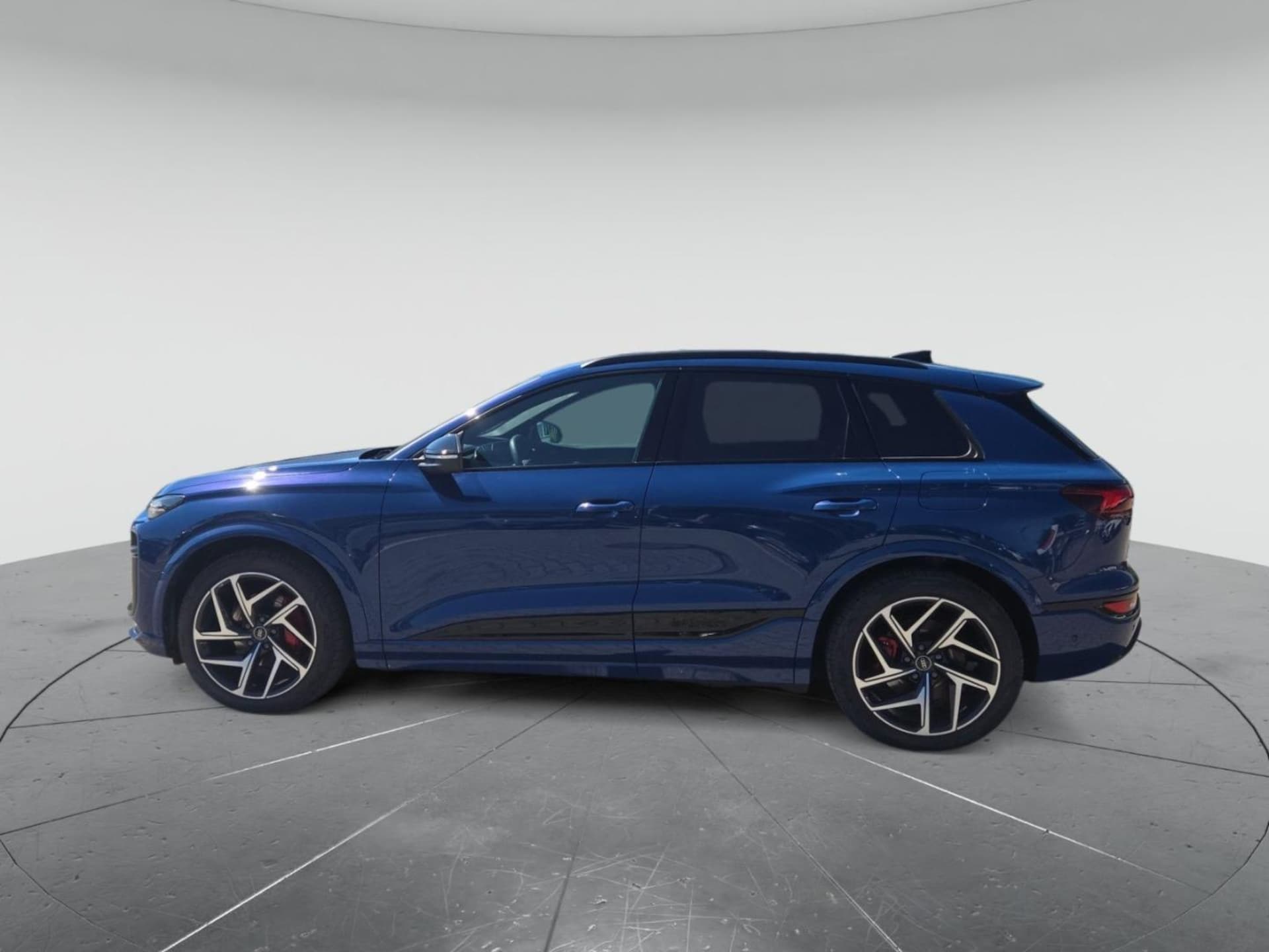 Audi Q6 SUV e-tron