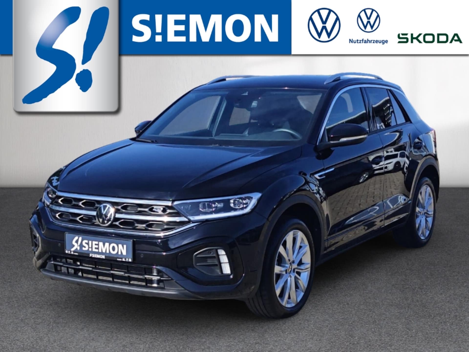 Volkswagen T-Roc — Volkswagen T-Roc 1.5 TSI DSG R-Line IQ.Drive LED+ ACC SHZ