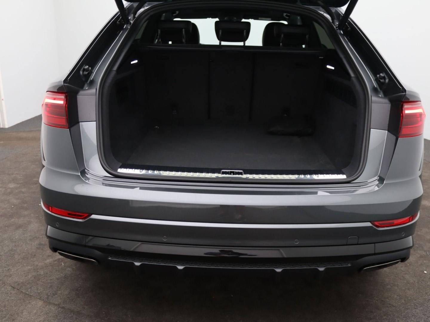 Bild über Audi Q8 SUV 50 TDI quattro tiptronic - für weitere Informationen kontaktieren Sie den Audi Partner