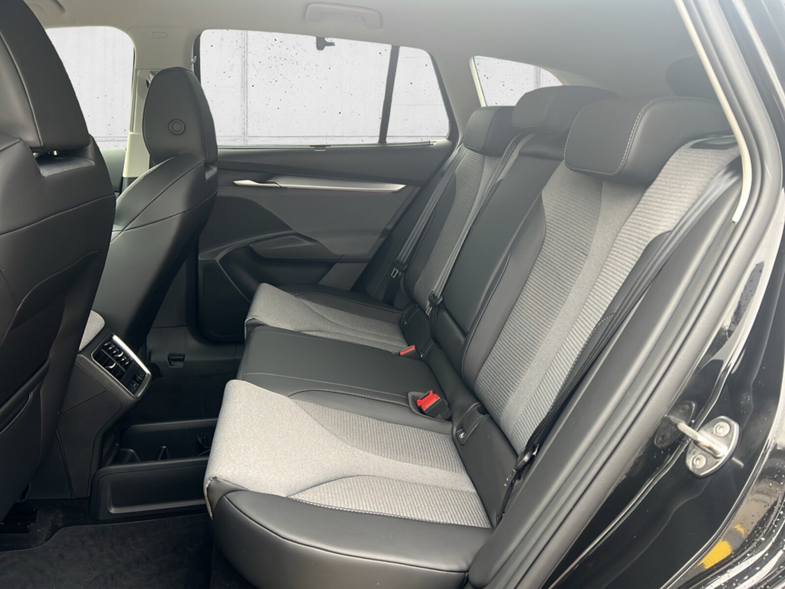 Škoda Enyaq – Bild 11