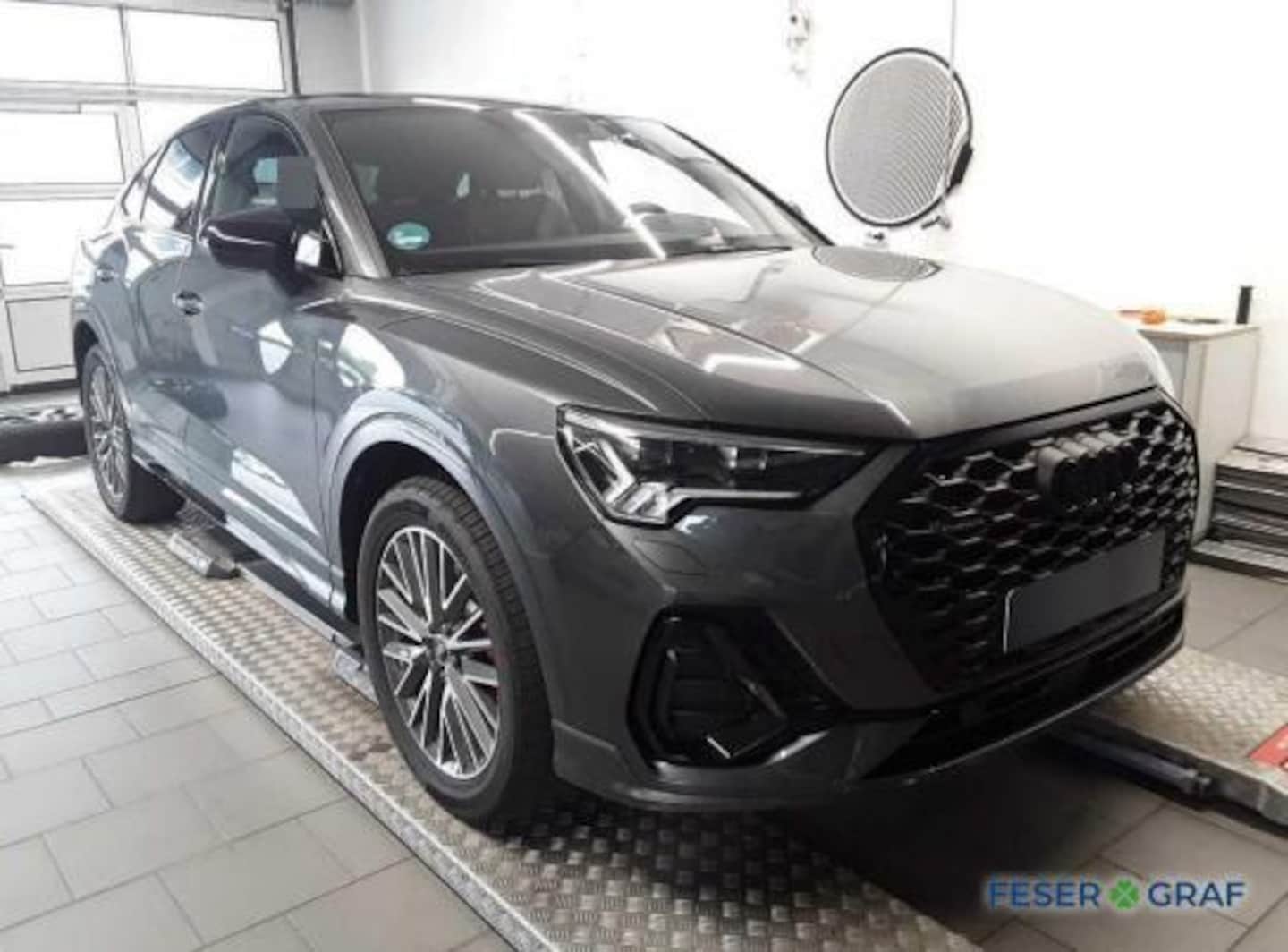 Bild über Audi Q3 Sportback S line 45 TFSI quattro S tronic - für weitere Informationen kontaktieren Sie den Audi Partner