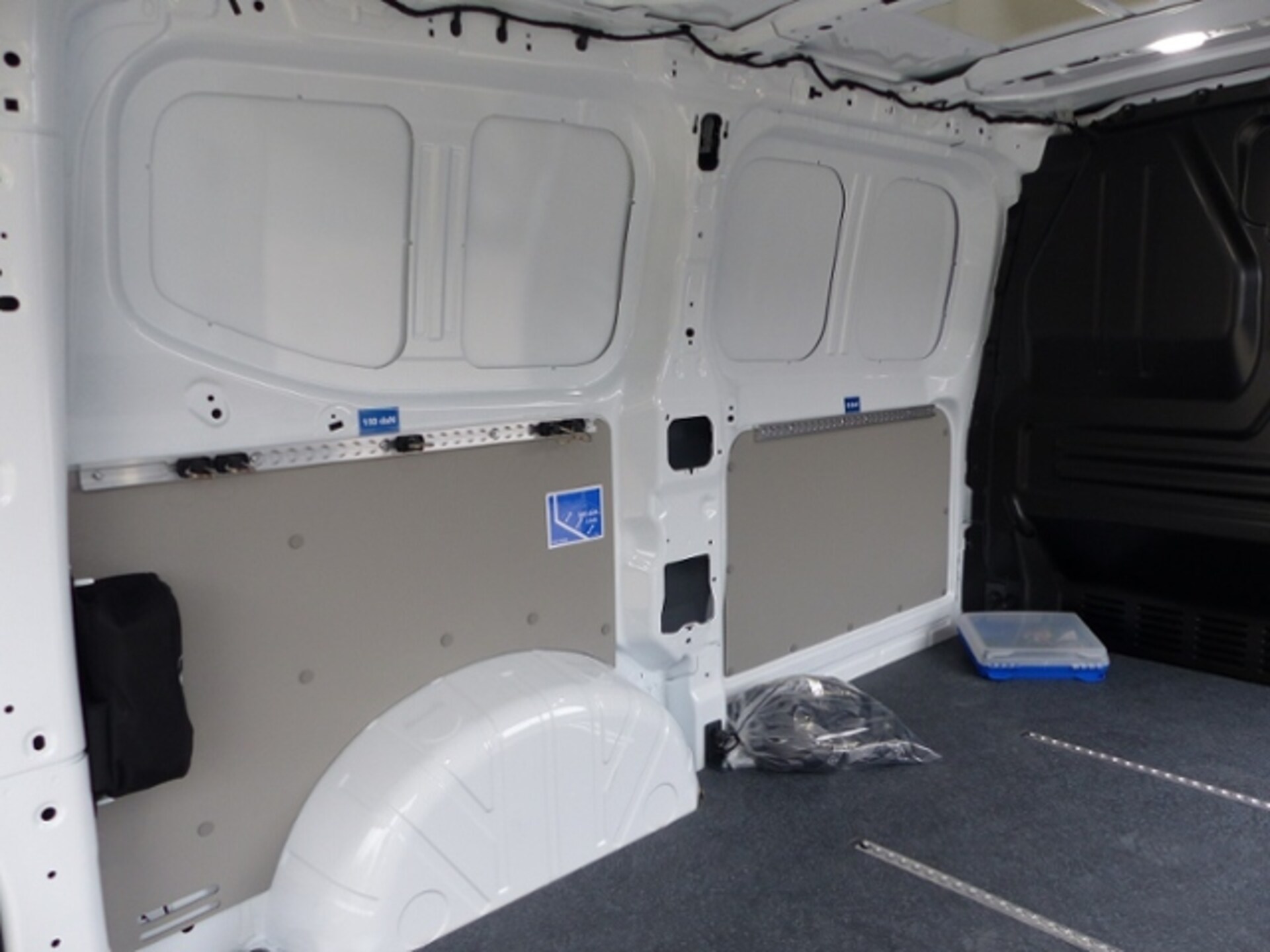 Volkswagen Transporter Kasten kurzer Radstand