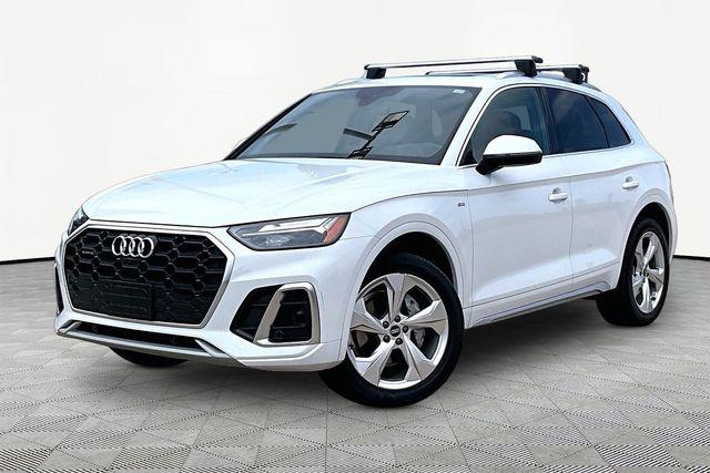 2023 Audi Q5 45 Premium Plus's photo