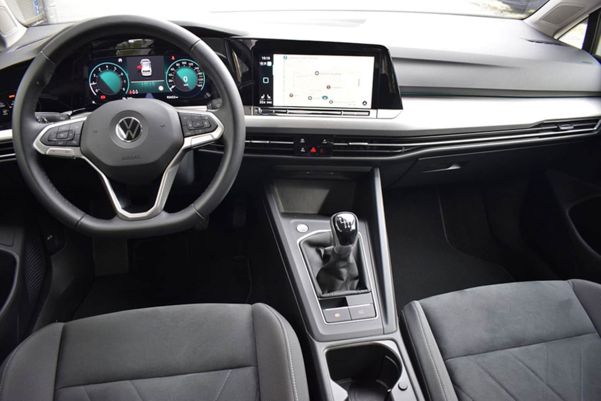 Volkswagen Golf Life