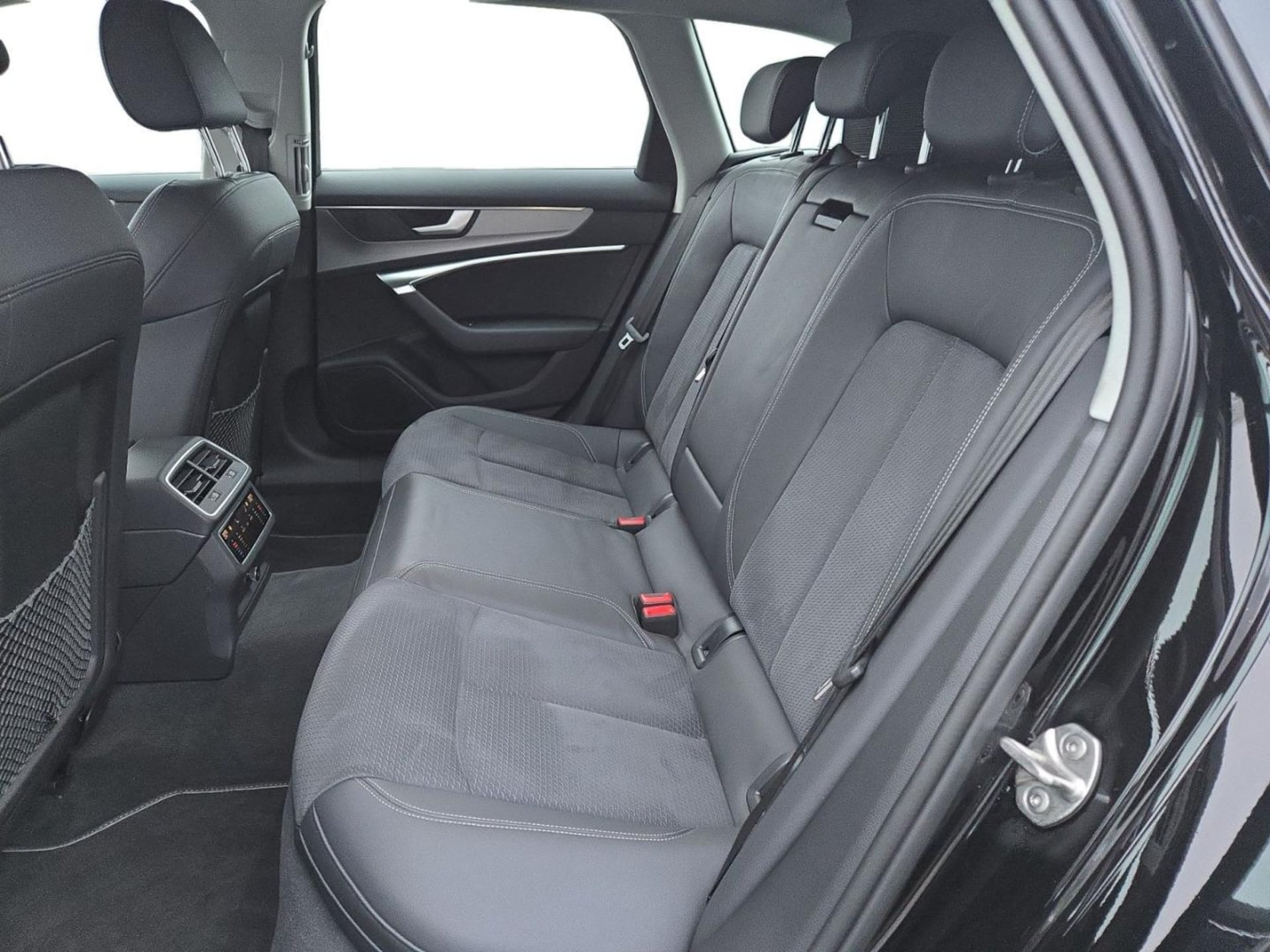Audi S6 Avant