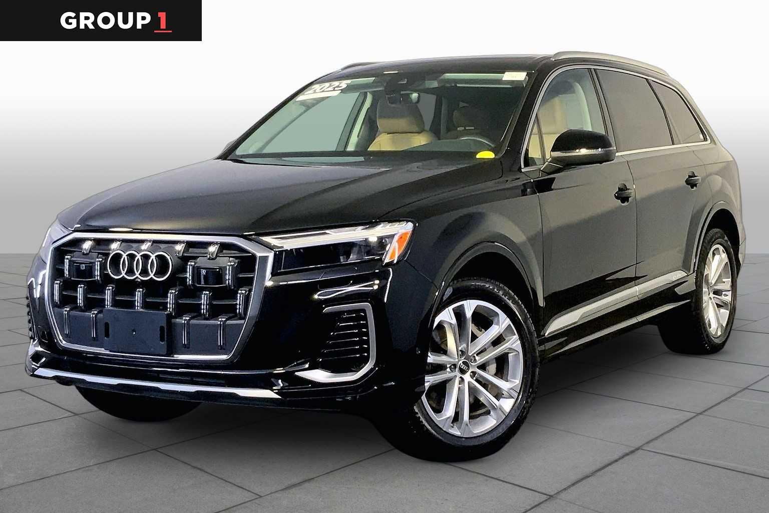 2025 Audi Q7 45 Premium Plus quattro Tiptronic's photo