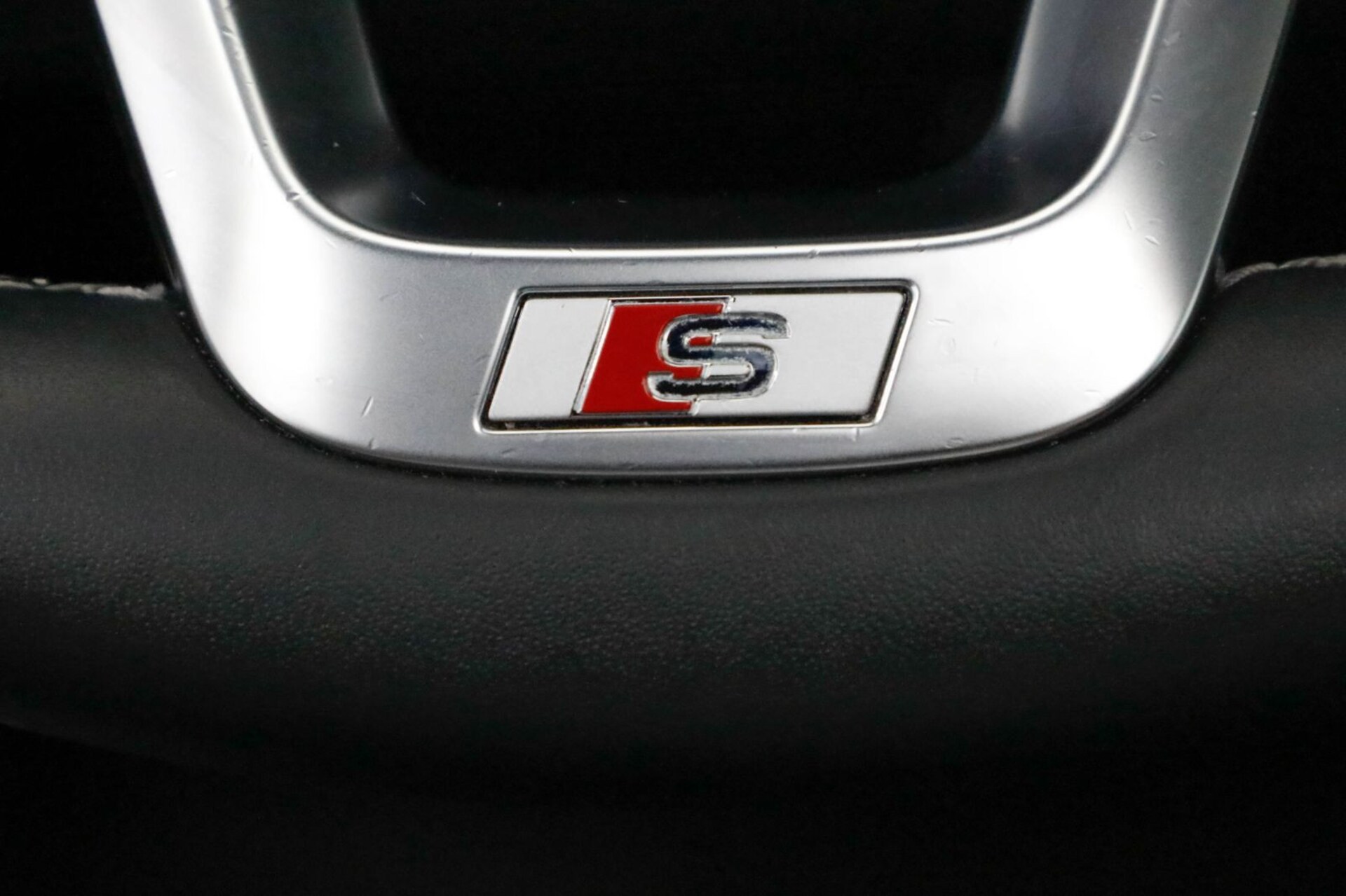 Audi SQ8 SUV
