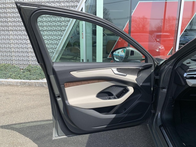 2026 Audi A6 Premium Plus - Photo 8