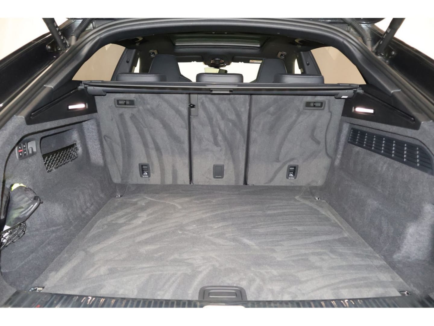 Bild über Audi Q8 SUV 50 TDI quattro tiptronic - für weitere Informationen kontaktieren Sie den Audi Partner