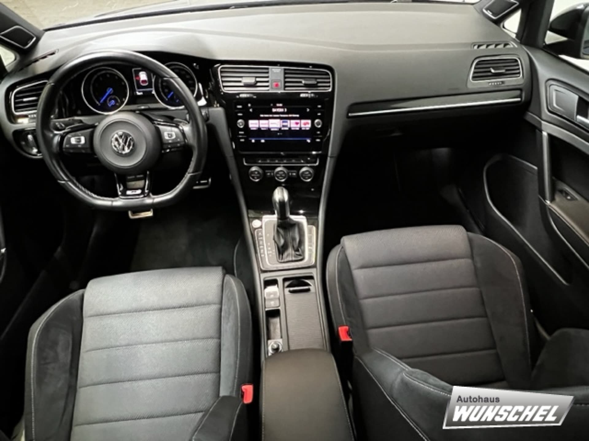Volkswagen Golf R