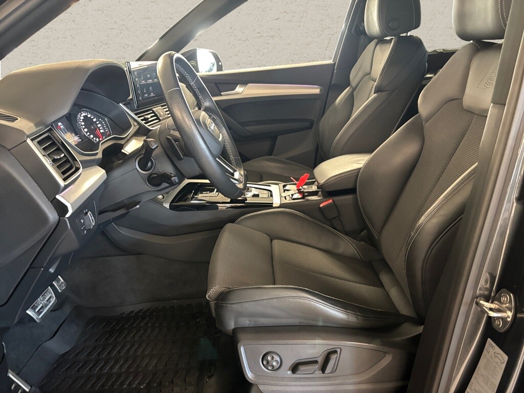 Bild som visar&nbsp;Audi Q5&nbsp;Q5 40 TDI quattro S line 204 hk S tronic - för mer information kontakta din Audi Partner