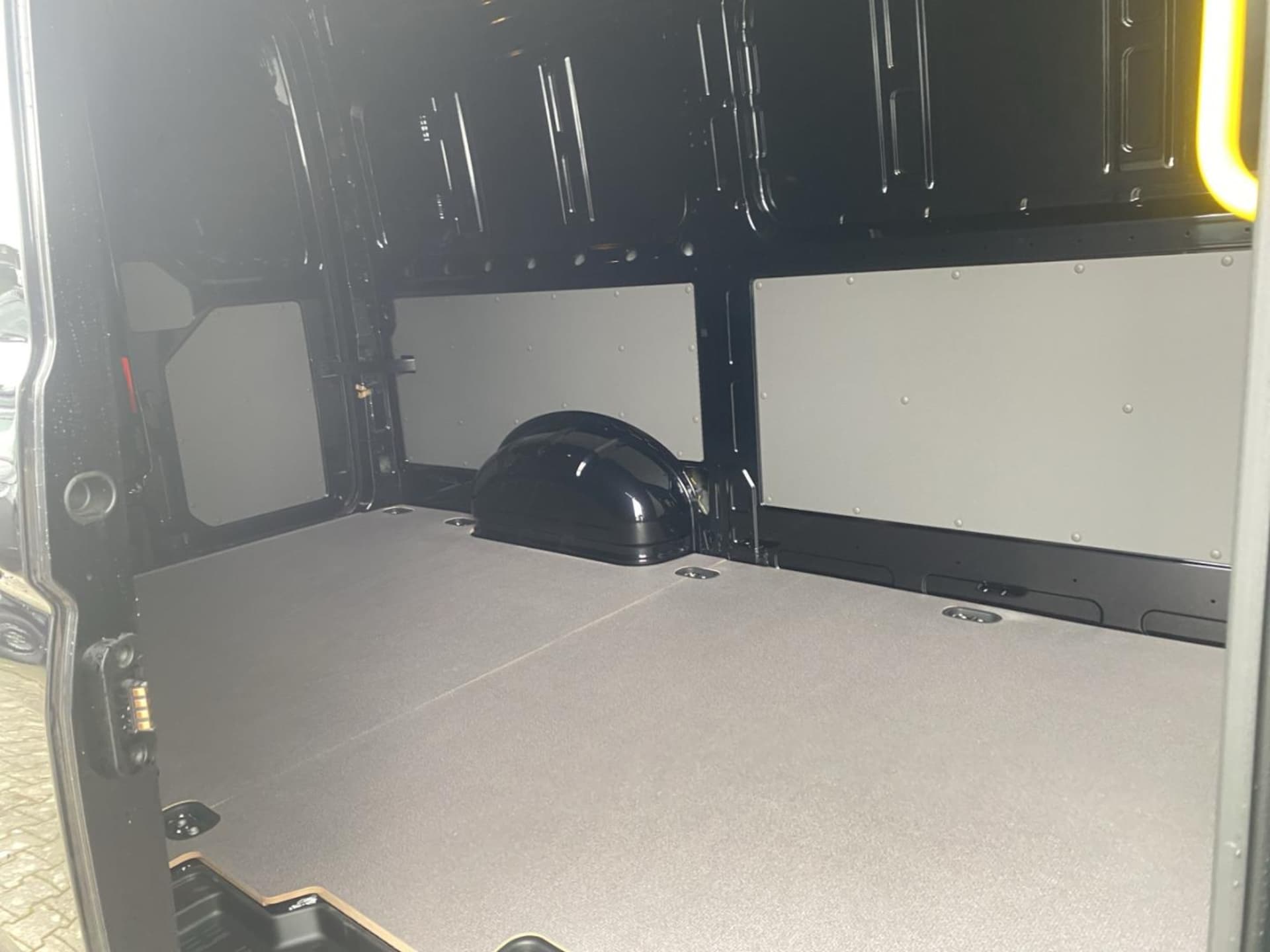 Volkswagen Crafter Kasten mittlerer Radstand