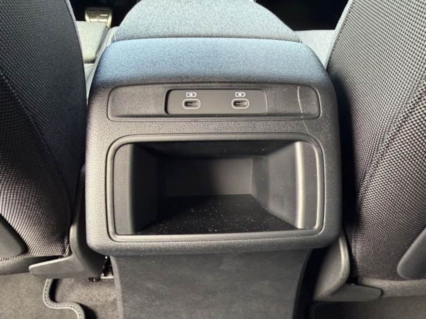 Bild über Audi Q5 SUV TDI quattro 150 kW S tronic - für weitere Informationen kontaktieren Sie den Audi Partner