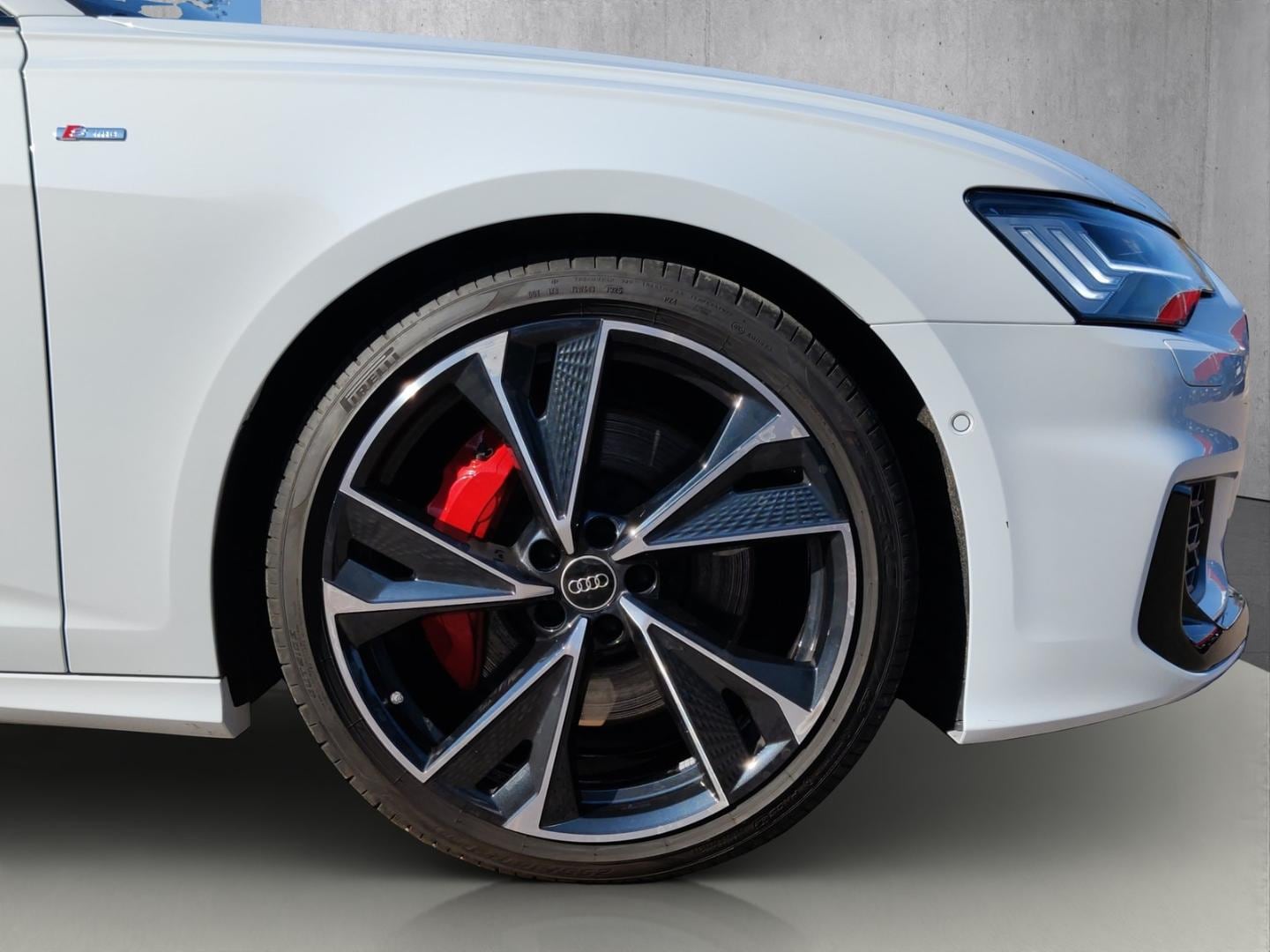 Bild über Audi A6 Avant S line 55 TFSI quattro S tronic - für weitere Informationen kontaktieren Sie den Audi Partner
