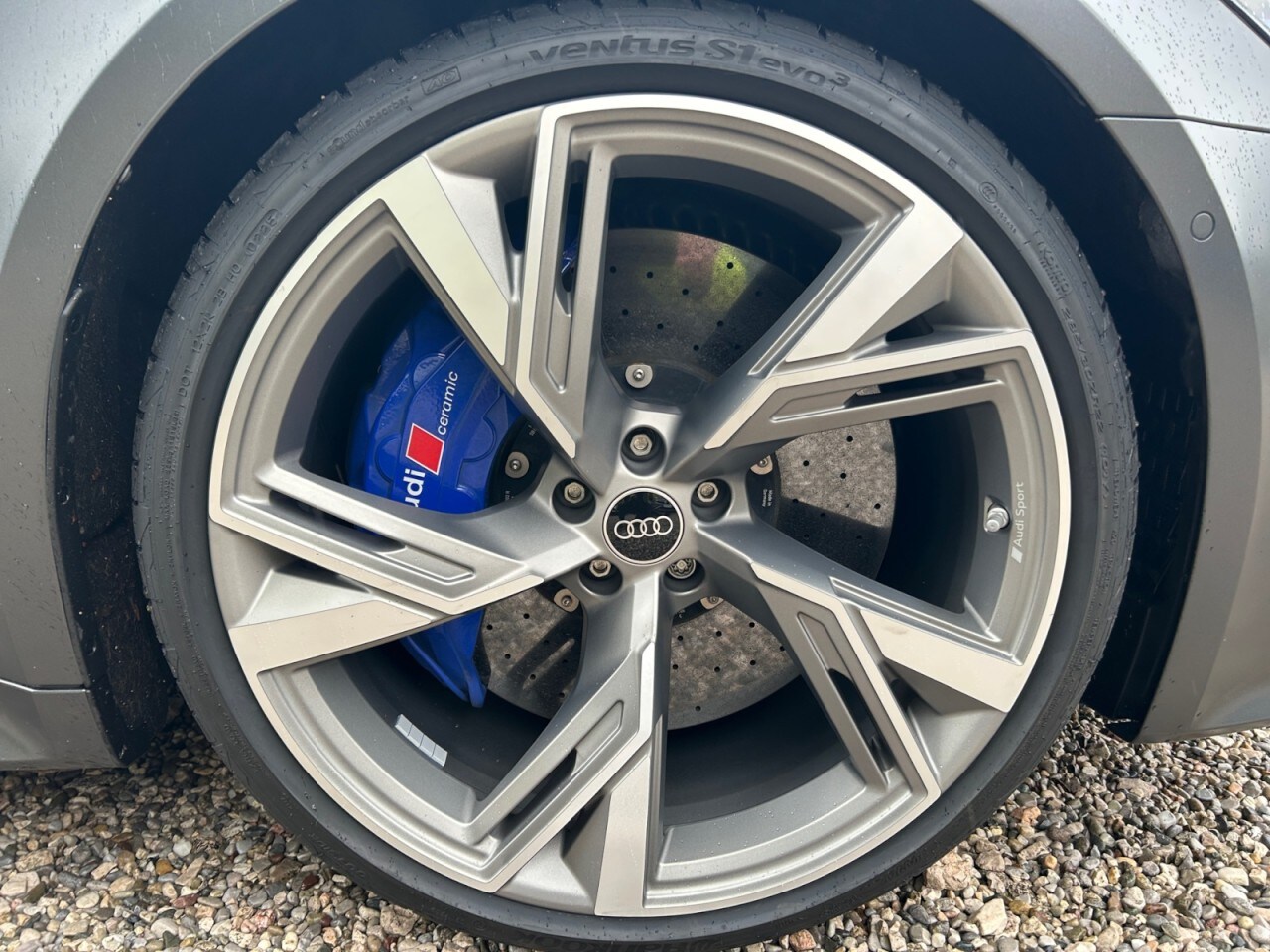 Image about Audi RS 6 Avant TFSI quattro tiptronic