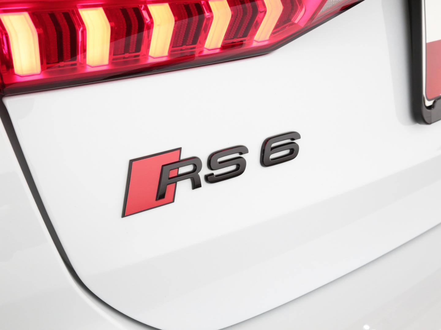 Image about Audi RS 6 Avant performance TFSI quattro tiptronic