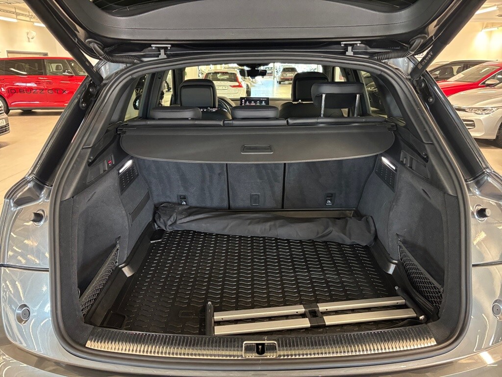 Bild som visar&nbsp;Audi Q5&nbsp;Q5 40 TDI quattro S line 204 hk S tronic - för mer information kontakta din Audi Partner