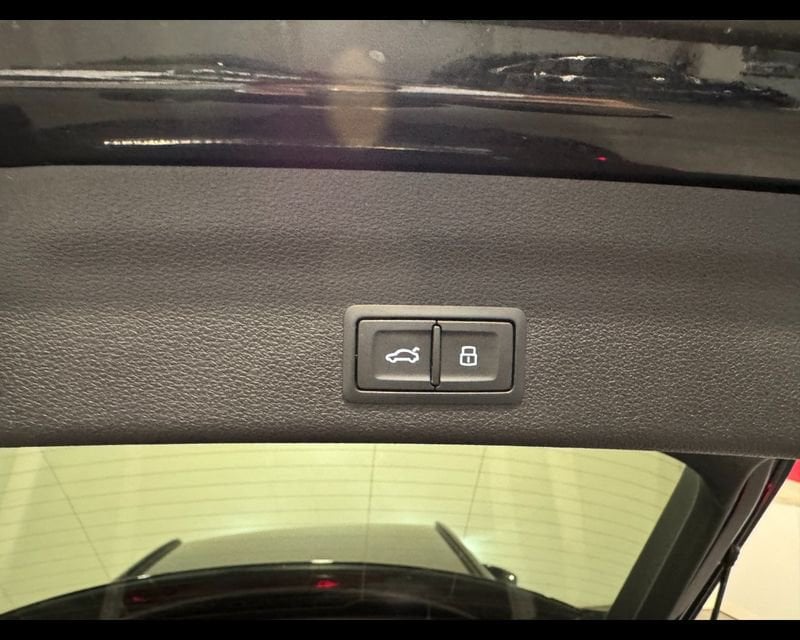 Immagine di Audi A6 Avant S line edition 40 TDI quattro 150 kW (204 CV) S tronic - Vista: for more details contact your dealer
