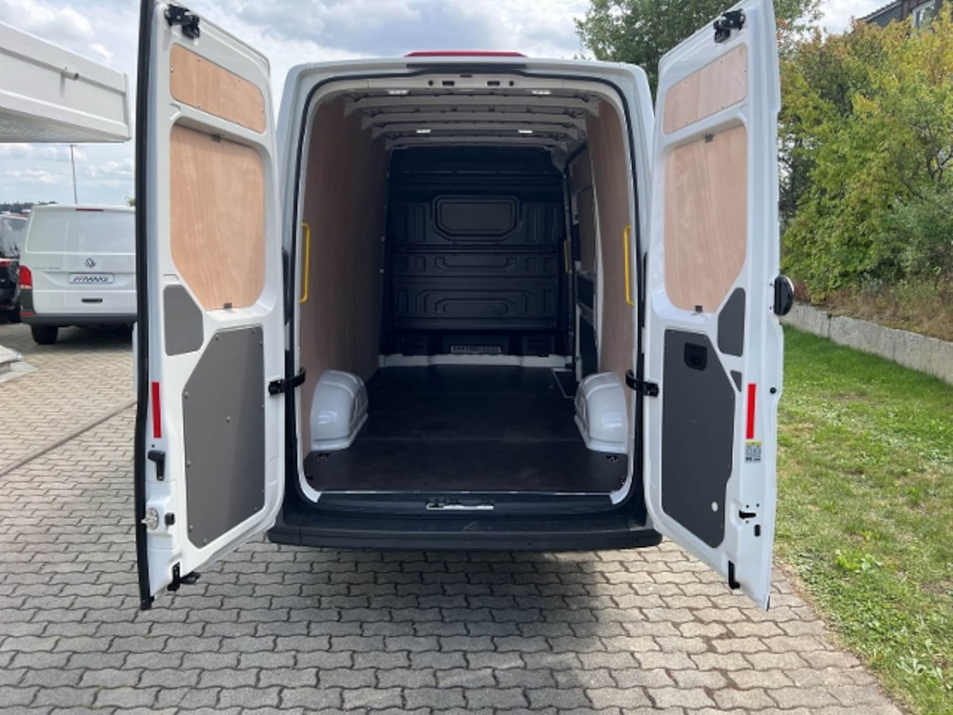 Volkswagen Crafter Kasten mittlerer Radstand