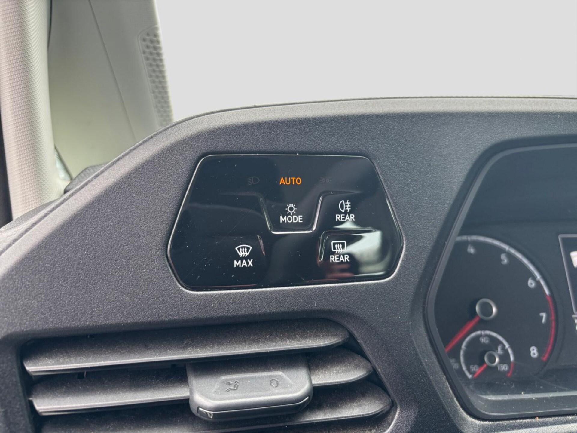 Volkswagen Caddy Kombi Basis-Modell