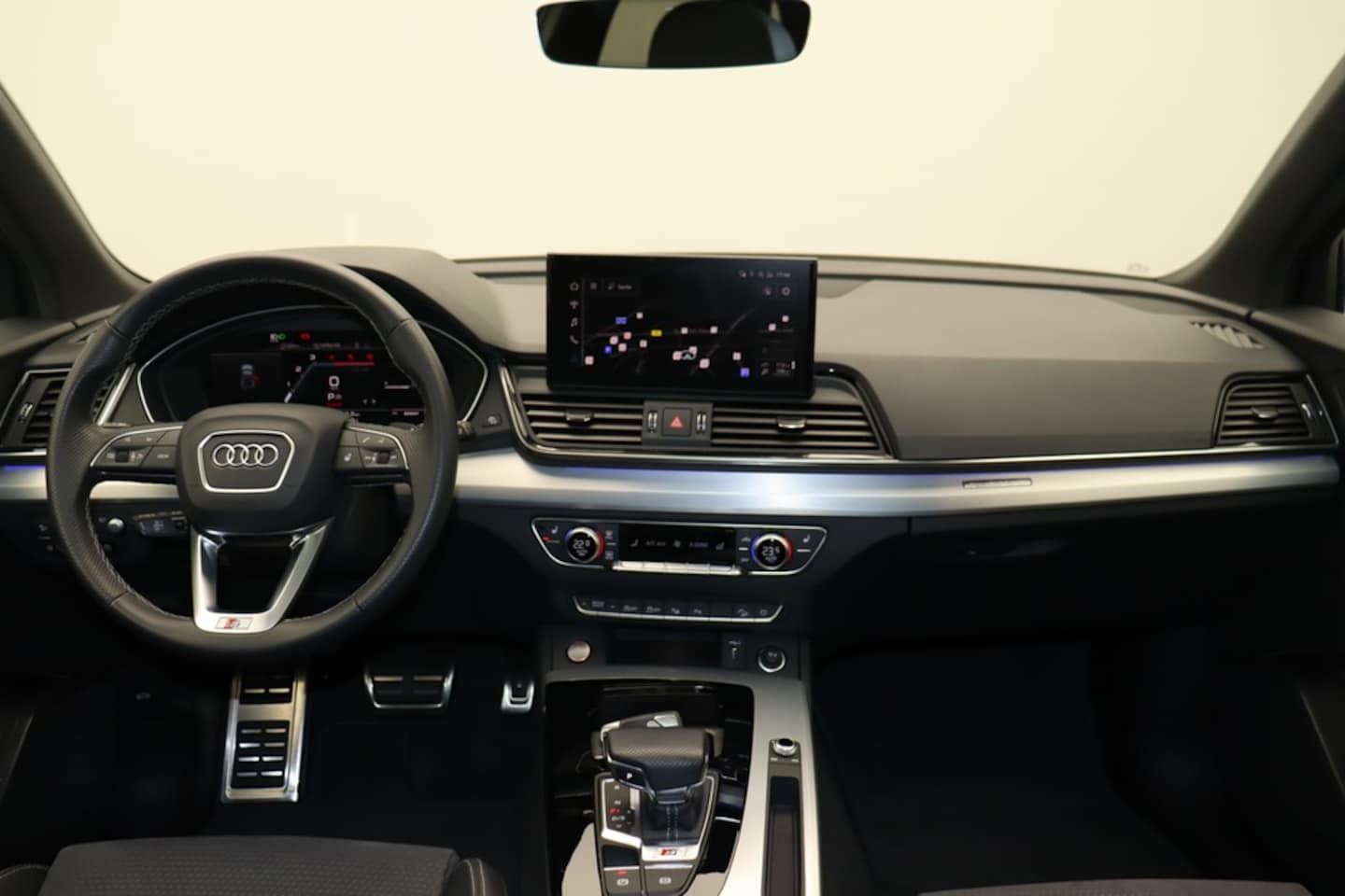 Bild über Audi SQ5 TDI tiptronic - für weitere Informationen kontaktieren Sie den Audi Partner