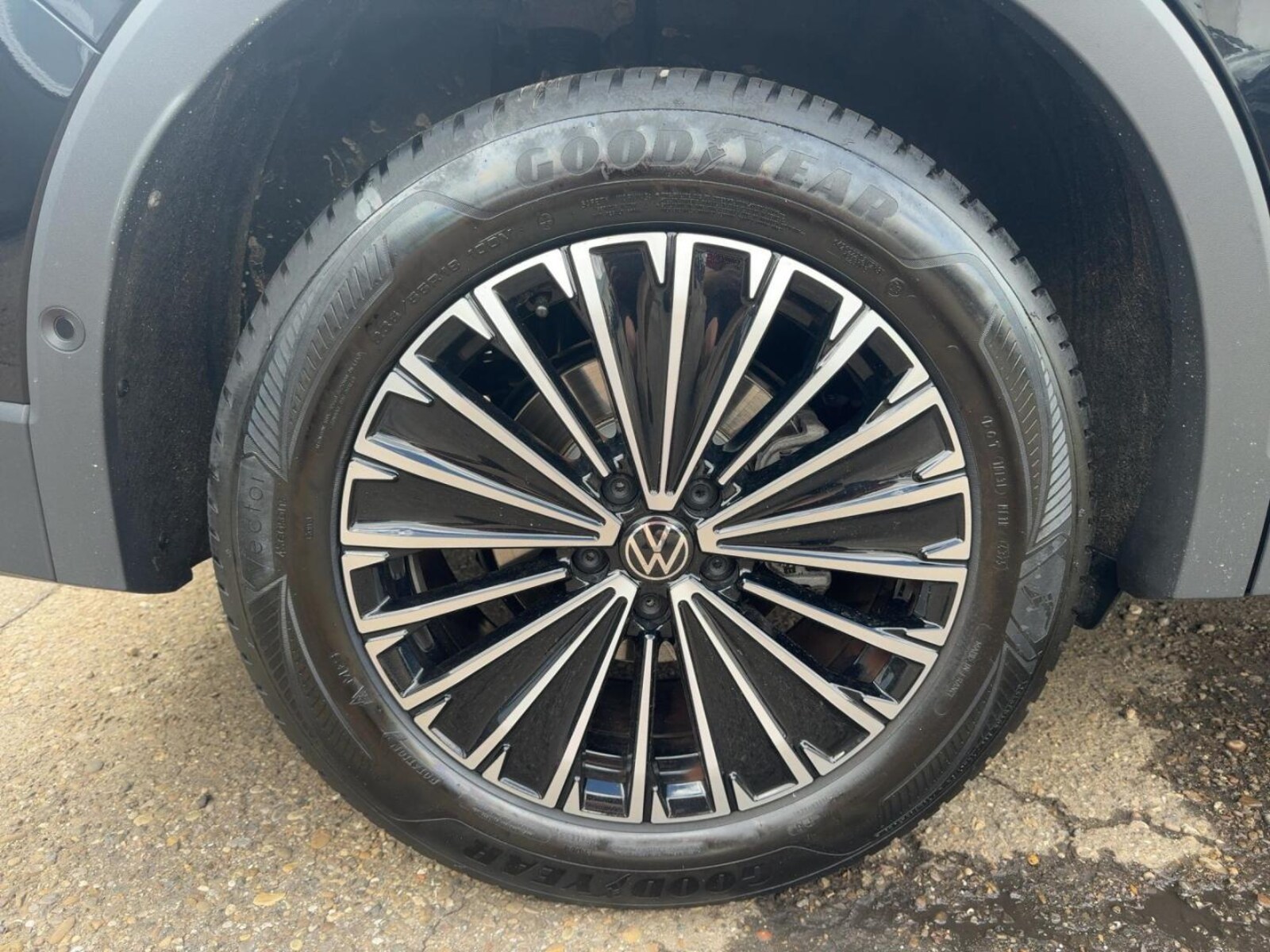 Volkswagen Tiguan – Bild 14