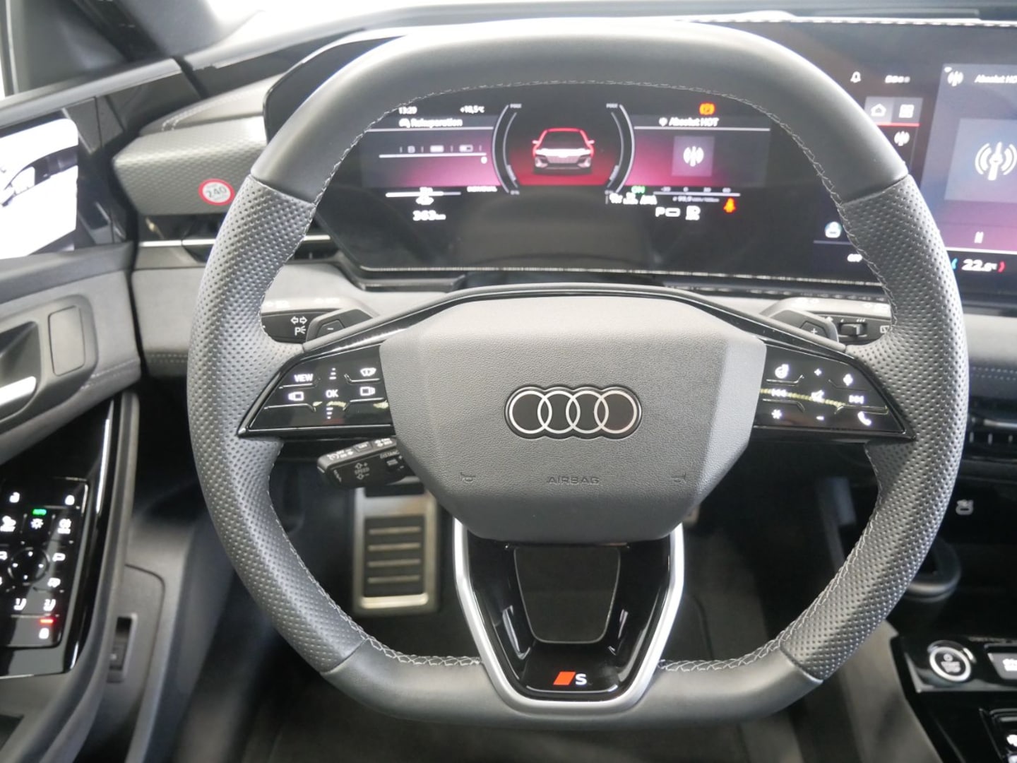Bild über Audi A6 Avant e-tron e-tron performance - für weitere Informationen kontaktieren Sie den Audi Partner