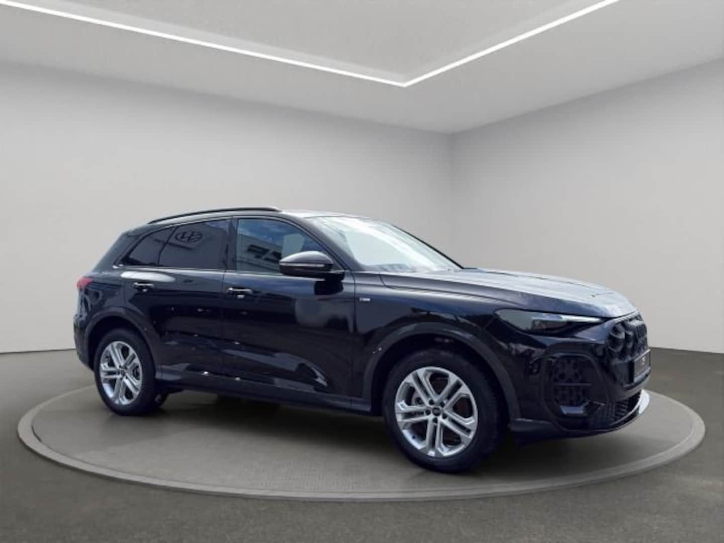 Bild über Audi Q5 SUV TDI quattro 150 kW S tronic - für weitere Informationen kontaktieren Sie den Audi Partner