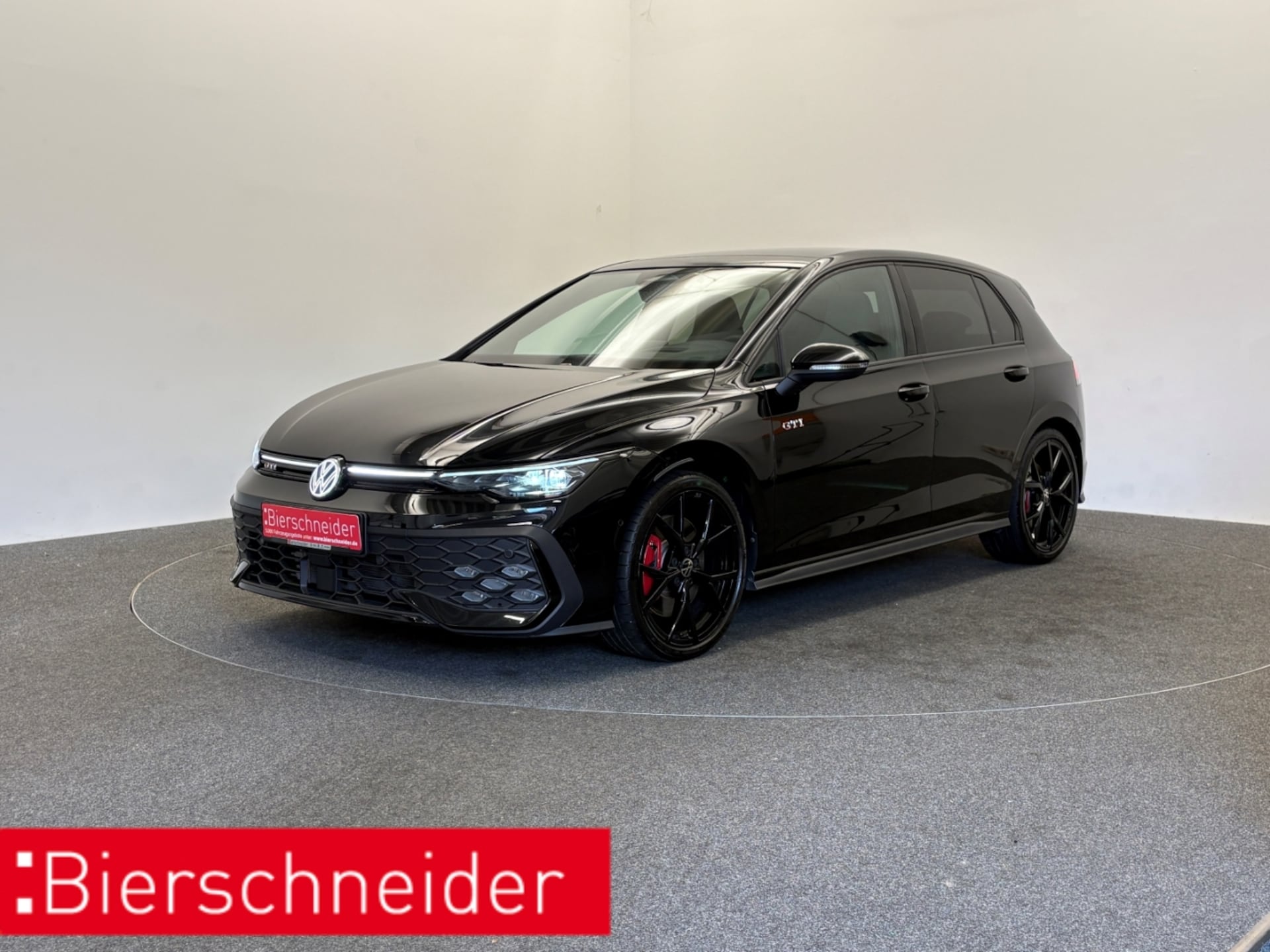 Volkswagen Golf — Volkswagen Golf 8 2.0 TSI DSG FACELIFT! ALU 19 ACC Matrix LED Pano Head-up-Display Anschlussgarantie