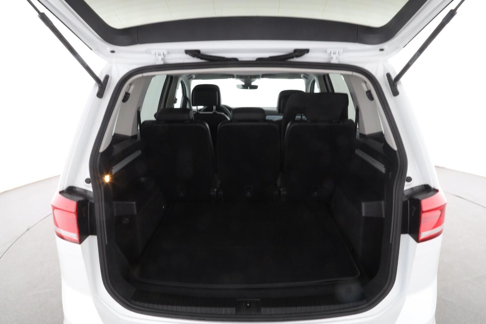 Volkswagen Touran – Bild 10