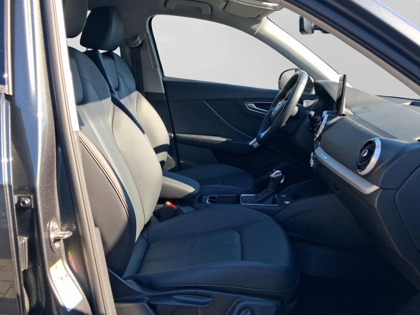 Bild über Audi Q2 S line 35 TFSI S tronic - für weitere Informationen kontaktieren Sie den Audi Partner