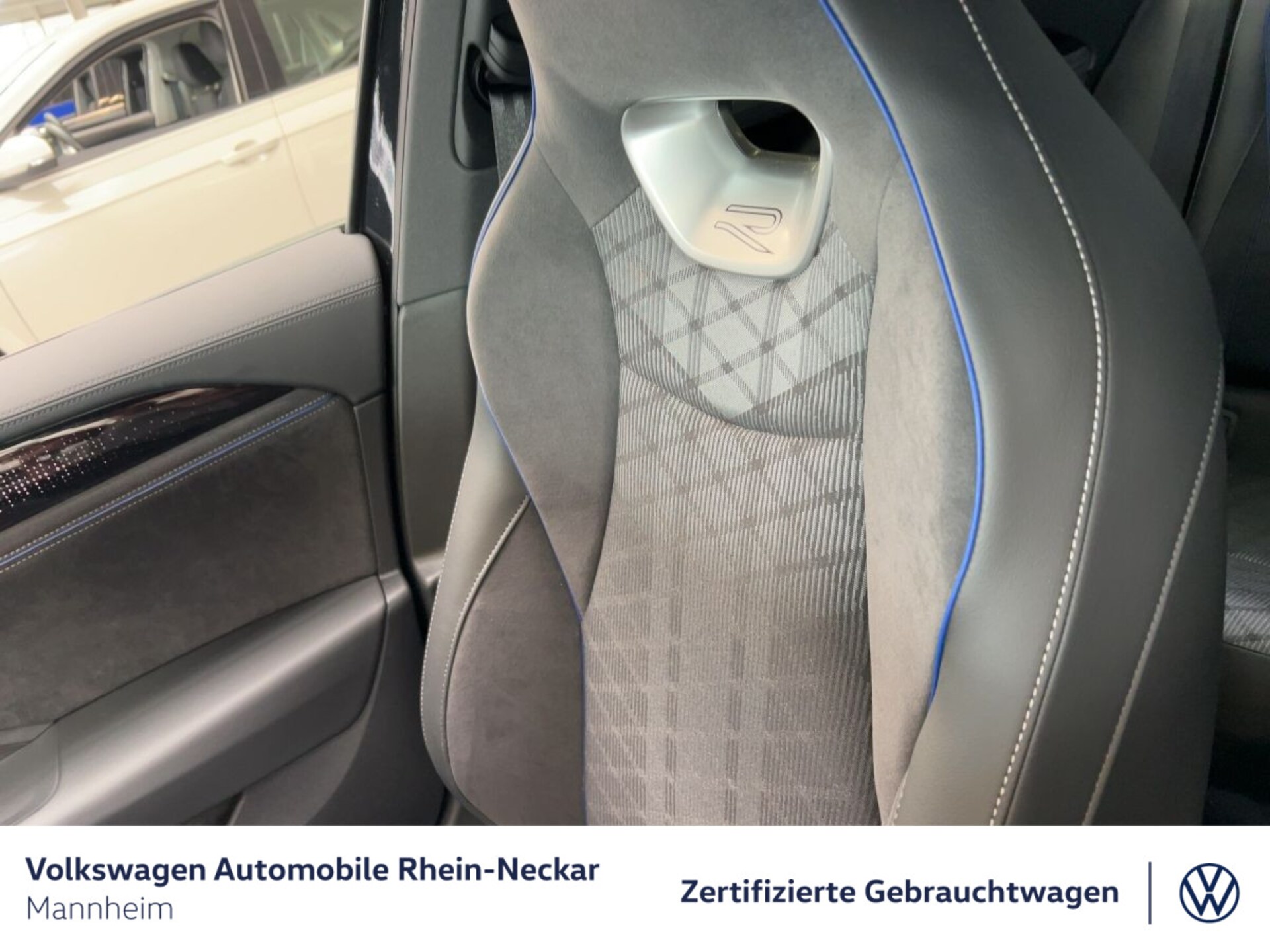 Volkswagen Passat R-Line
