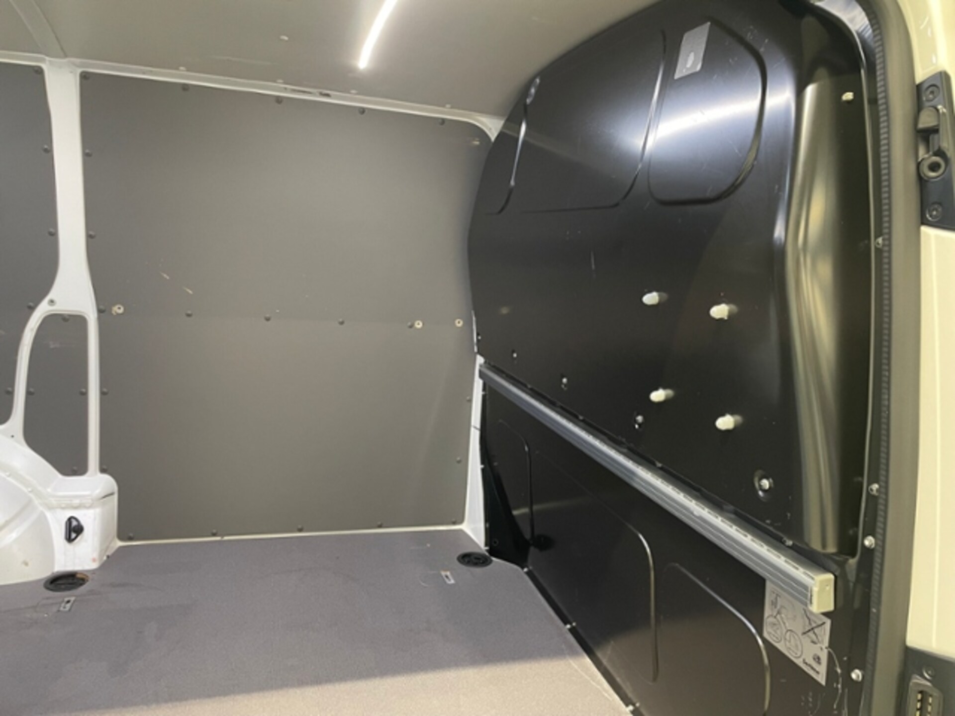 Volkswagen T6.1 Transporter Kasten kurzer Radstand