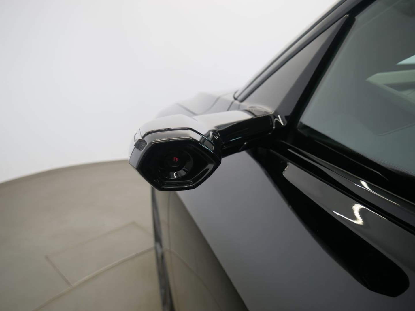 Bild über Audi A6 Avant e-tron e-tron performance - für weitere Informationen kontaktieren Sie den Audi Partner