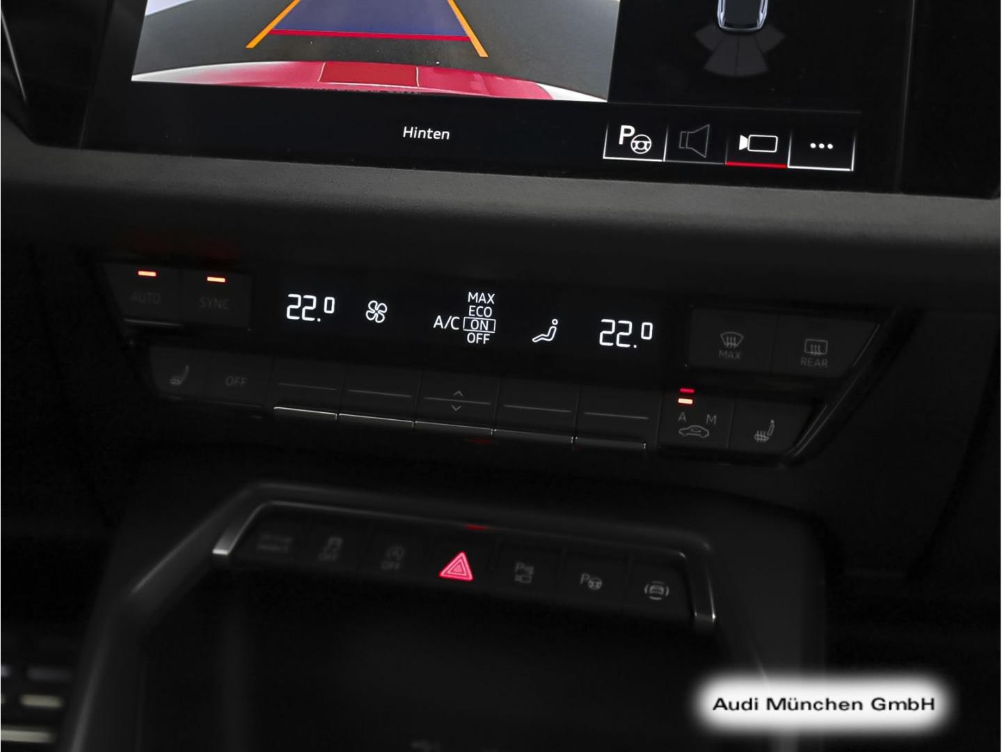 Bild über Audi S3 Sportback TFSI quattro S tronic - für weitere Informationen kontaktieren Sie den Audi Partner