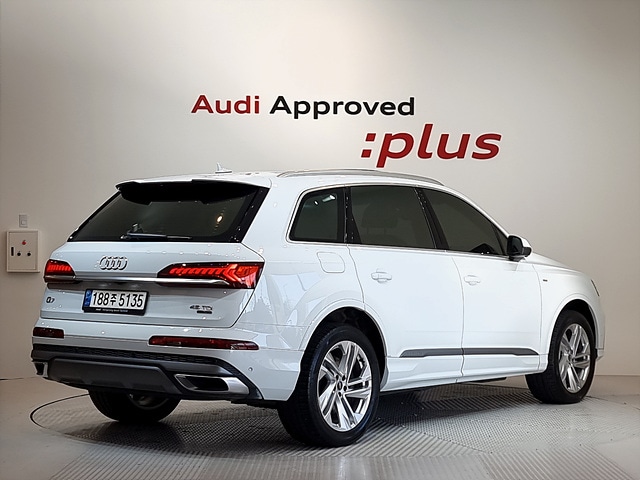 Audi Q7 45 TDI quattro Premium 170 231 kW hp tiptronic 3