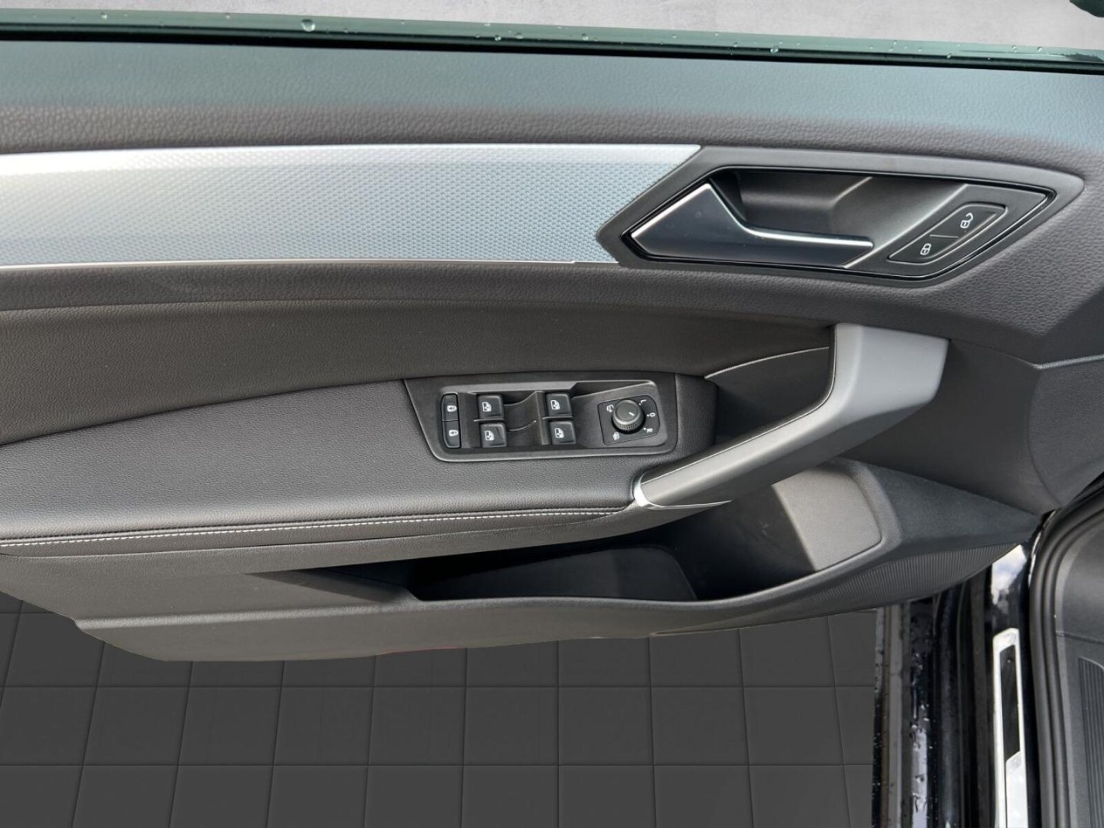 Volkswagen Touran – Bild 12