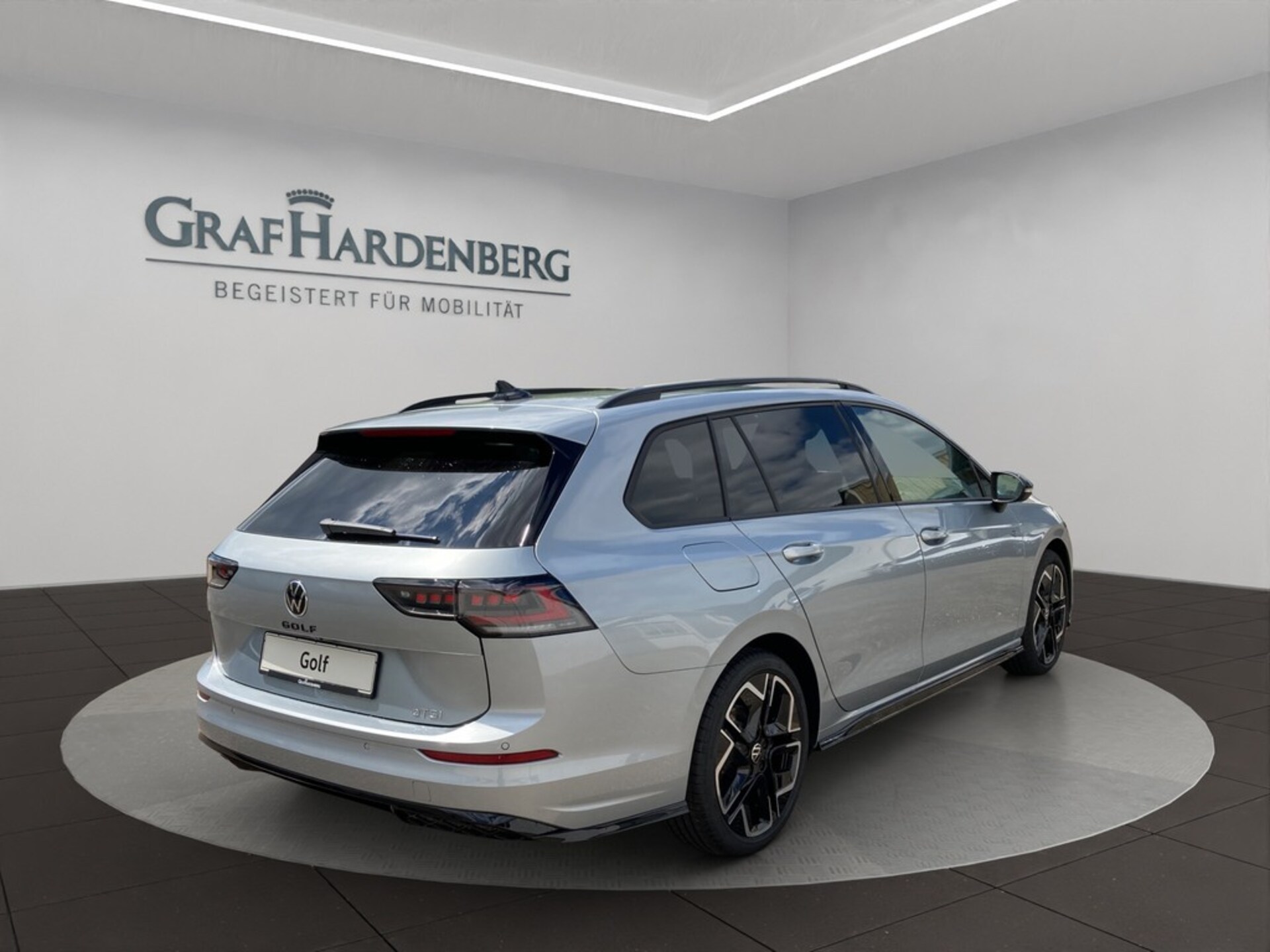 Volkswagen Golf Variant R-Line